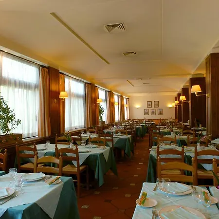 Meditur Hotel Cagliari Santa Maria Отель 3*