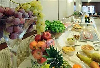 Отель Meditur Hotel Cagliari Santa Maria Кальяри
